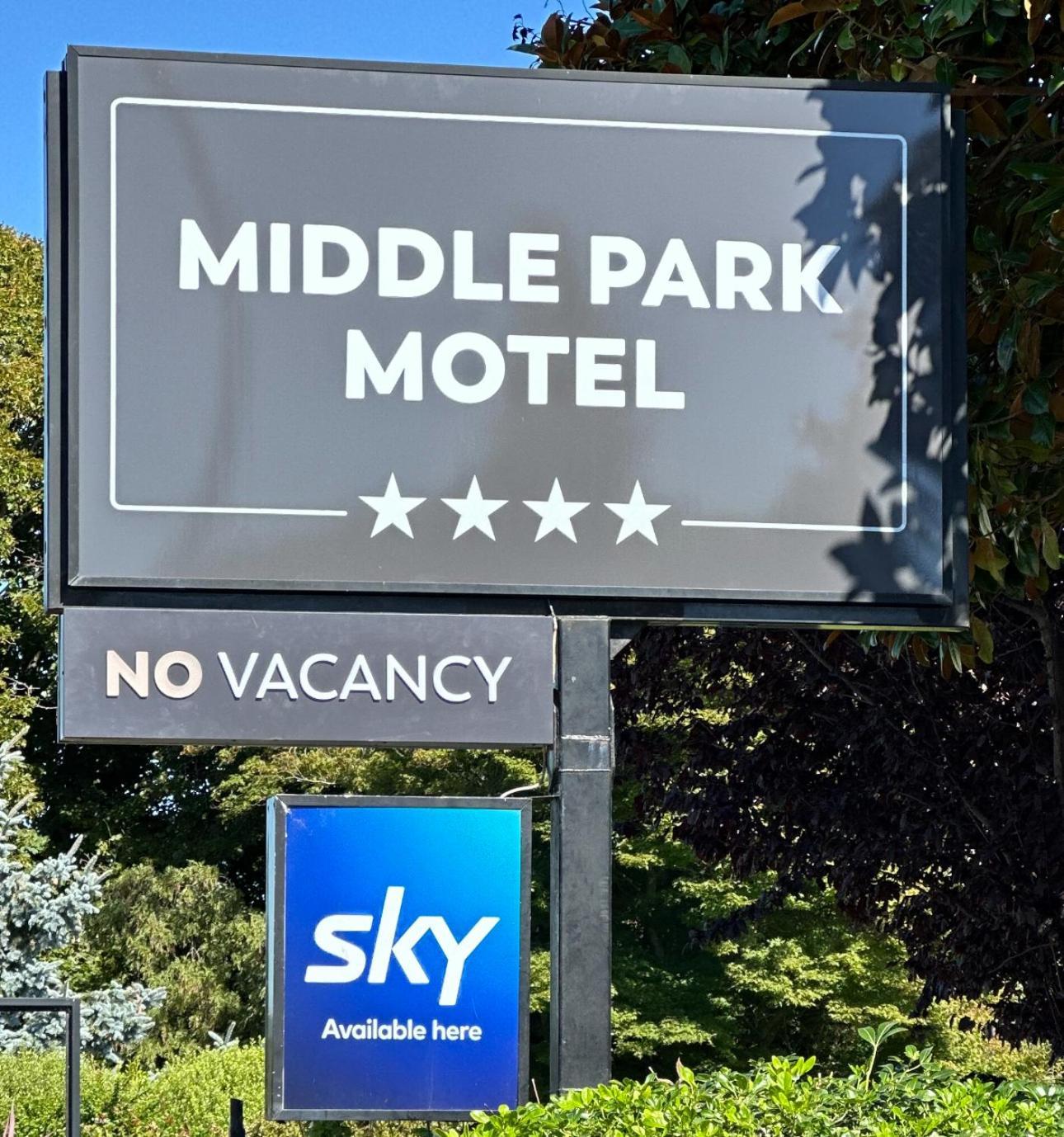 Middle Park Motel Blenheim Bagian luar foto